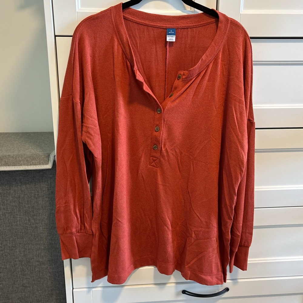 2/$10 Women's Rust Slouchy Henley Top